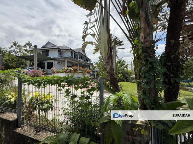 House for sale in Country Heights Damansara, Kuala Lumpur
