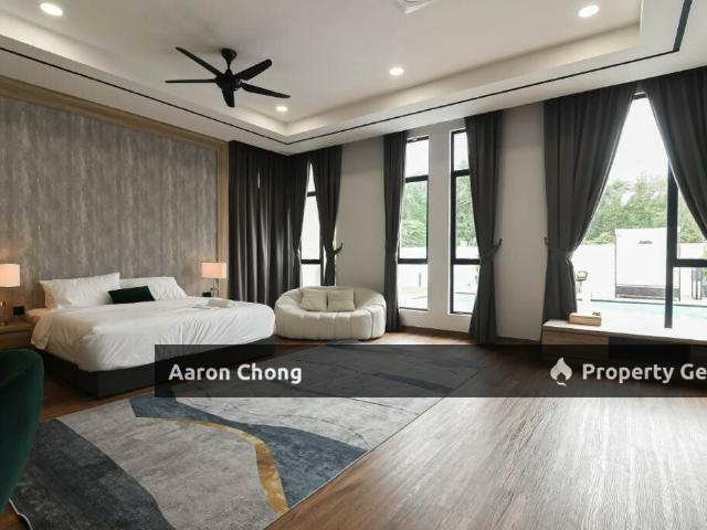 Bungalow for sale in Malaka