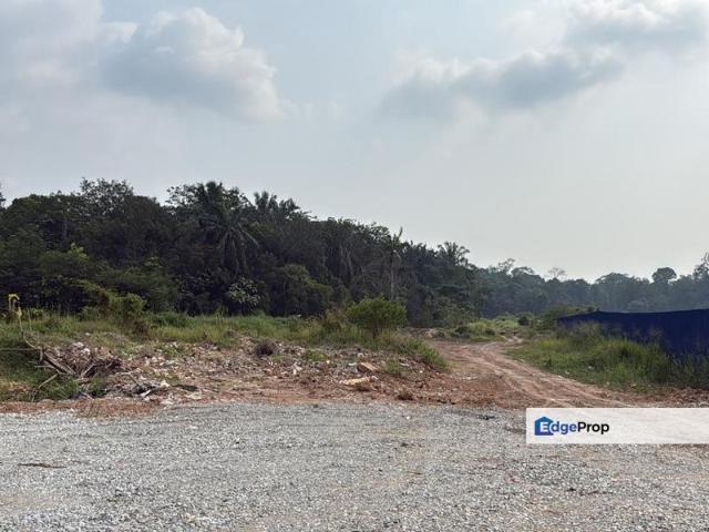 Shop for sale in Ulu Tiram, Johor