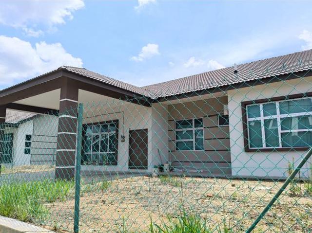 Residential House for sale in Sungai Udang, Malaka