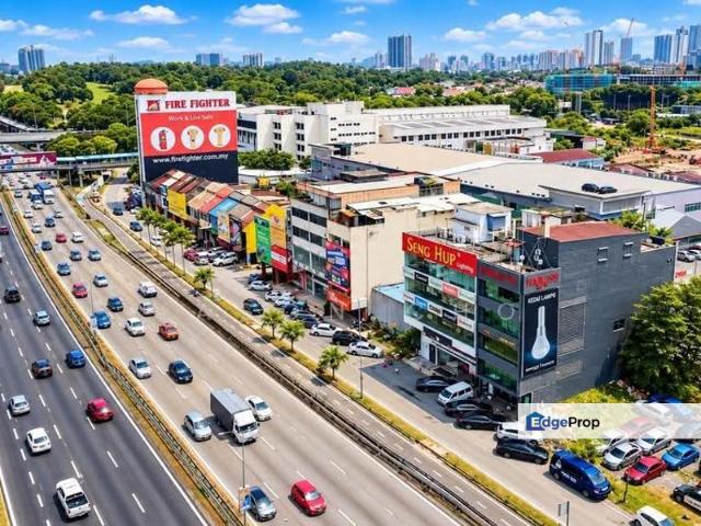 Shop for sale in Petaling Jaya, Petaling