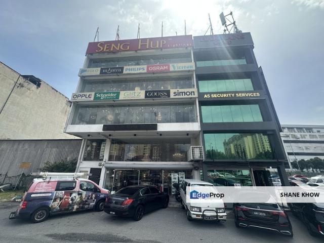 Shop for sale in Petaling Jaya, Petaling