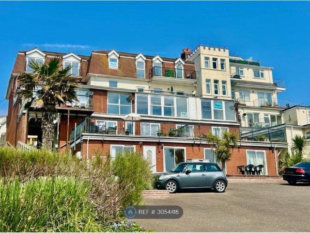 Apartment for rent in Roundham, Paignton