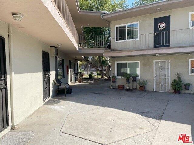 Condo for sale in Canoga Park, California