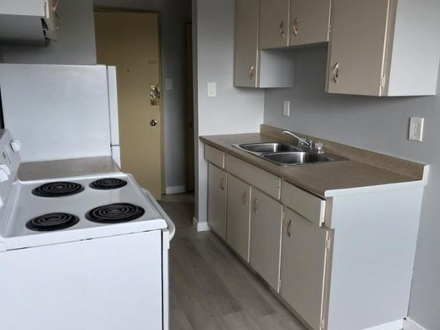 Apartment for rent in Wedgewood, Alberta