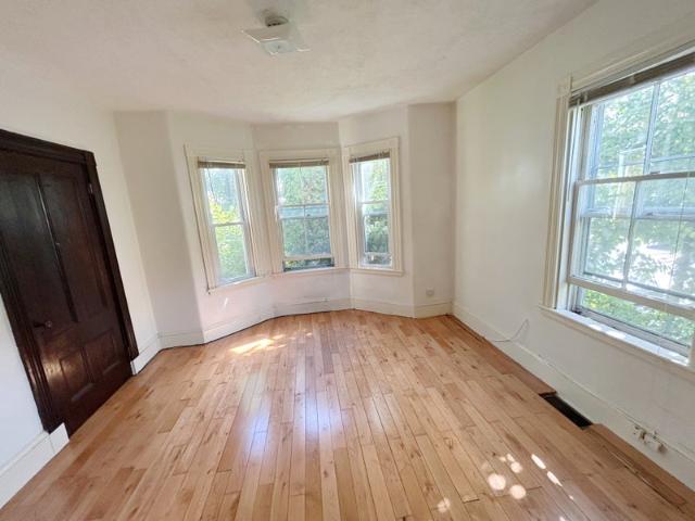 Room for rent in Lower Allston, Boston