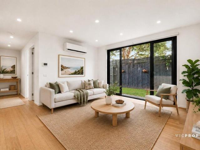 Townhouse for sale in Camerons Creek, Victoria
