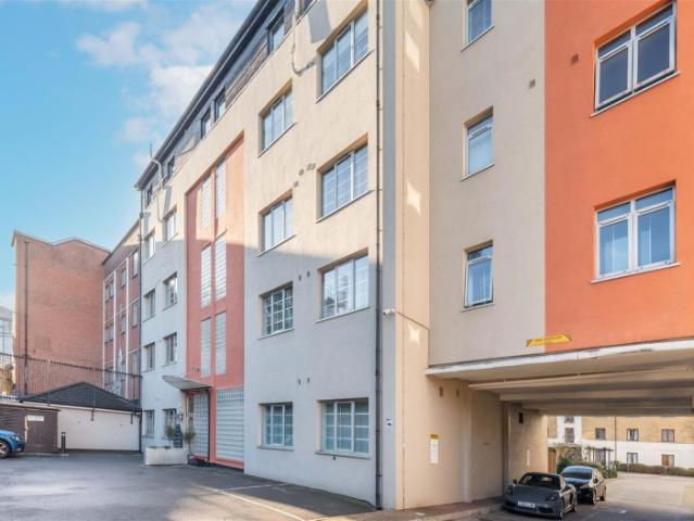 Apartment for rent in Lower Clapton, Greater London