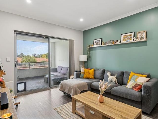 Apartment for rent in Warwick, Western Australia