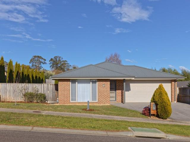 House for sale in Drouin, Victoria