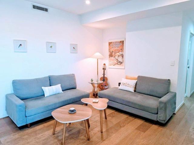Apartment for sale in Lower North Shore, Sydney