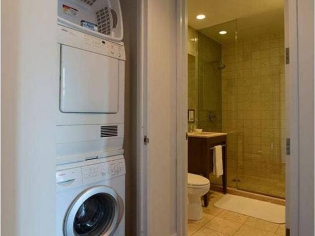 Room for rent in Arverne, New York