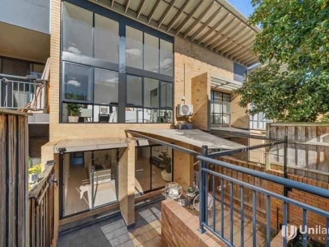 Townhouse for sale in Sydney, New South Wales
