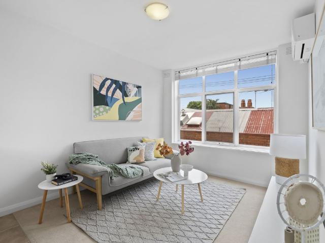 Apartment for sale in City Of Yarra, Camerons Creek