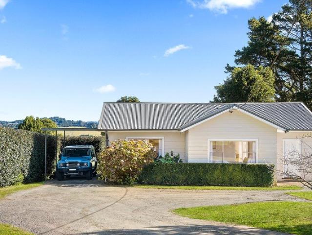 House for sale in Robertson, New South Wales