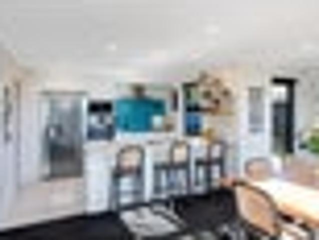 House for sale in Chaslands, Canterbury