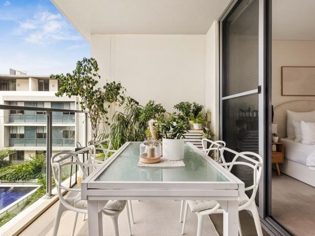 Apartment for sale in Wentworth Point, Sydney