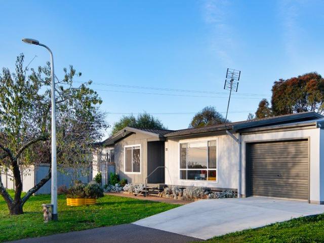 House for sale in Campbells Creek, Victoria