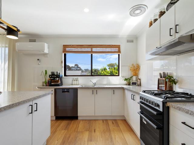House for sale in Lakes Entrance, Victoria