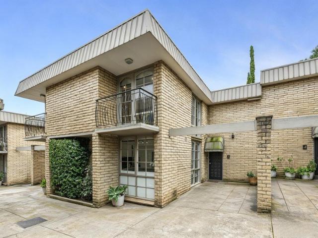 Townhouse for sale in Camerons Creek, Victoria