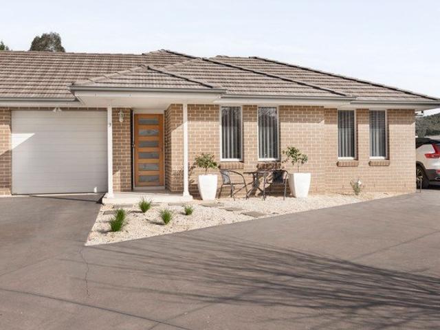 Villa for sale in Picton, New South Wales