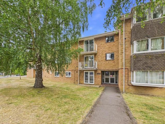 Apartment for rent in Sunningdale