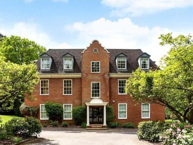 House for sale in Ascot
