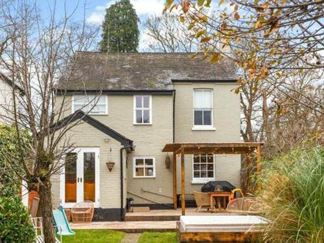 House for sale in Ascot