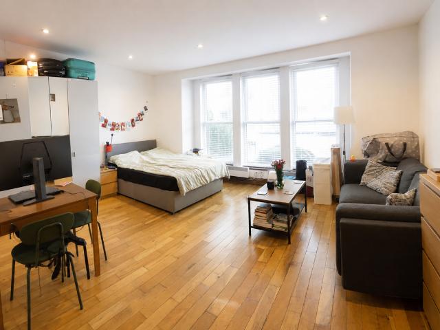 Studio for rent in Hendon, Greater London