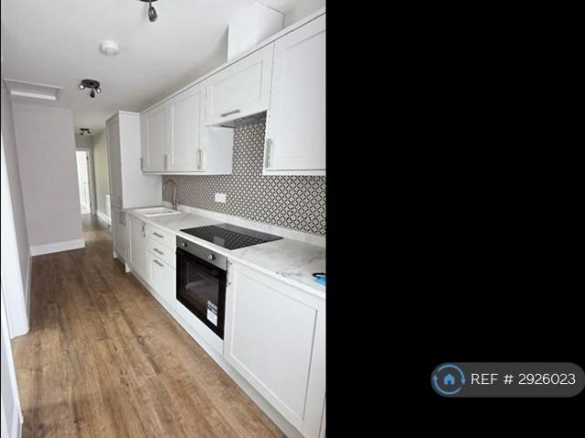 Apartment for rent in Sunninghill and Ascot, Sunninghill