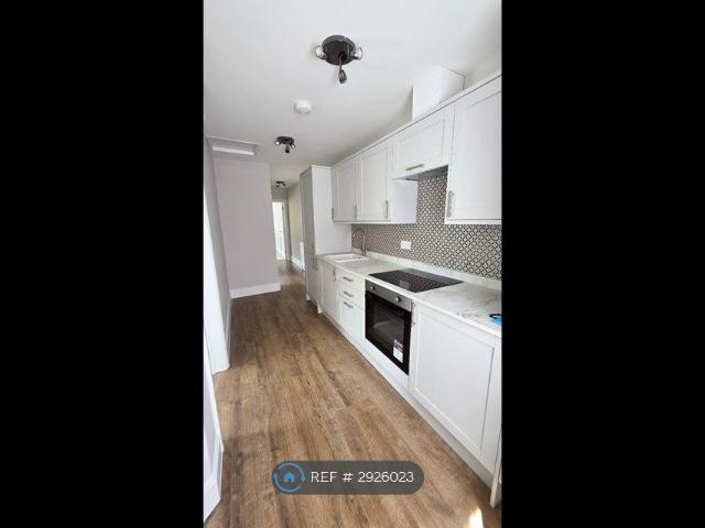 Apartment for rent in Sunninghill and Ascot, Sunninghill