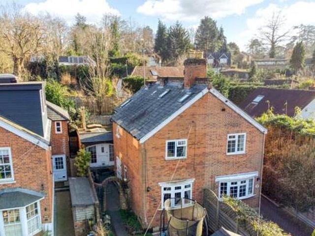 House for sale in Ascot