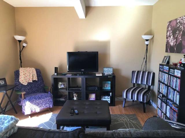 Apartment for rent in Bowness, Calgary