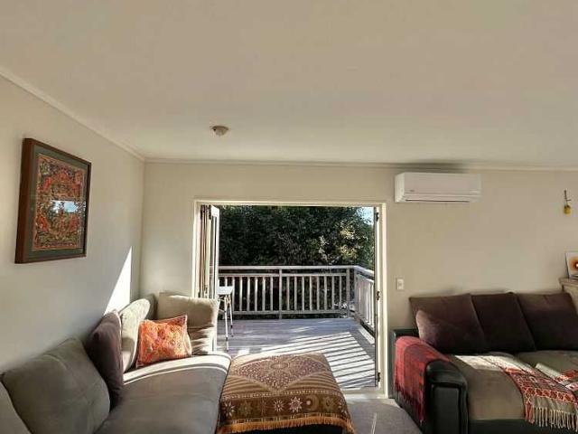 House for rent in Tōtara Vale, Kaipātiki