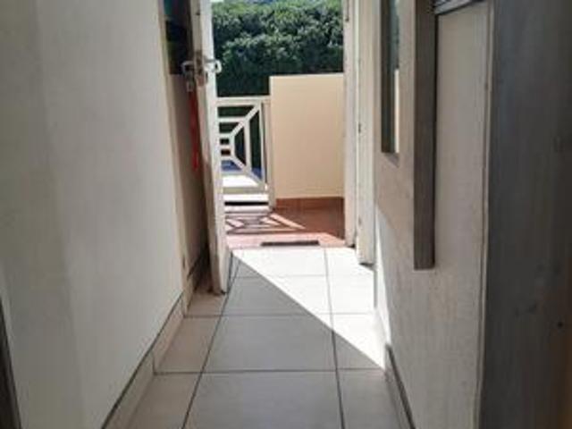 Apartment for sale in Baardskeerdersbos, Western Cape