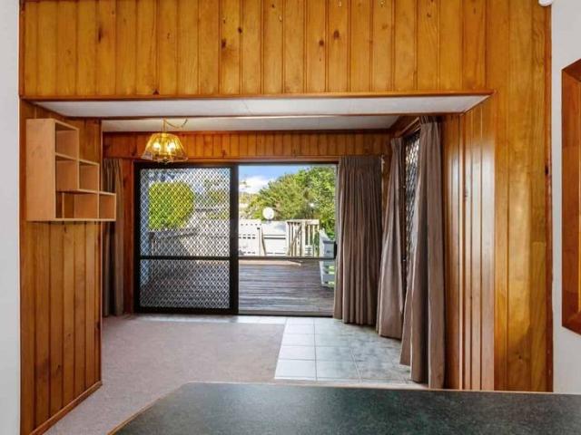 House for rent in Oratia, Oroua County