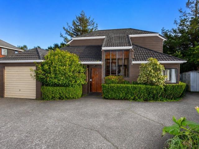 House for rent in Windsor Park, Upper Harbour