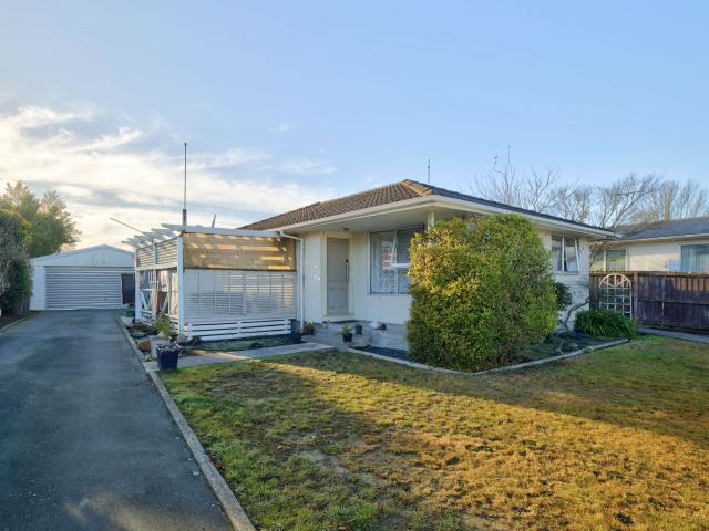 House for rent in Chaslands, Canterbury