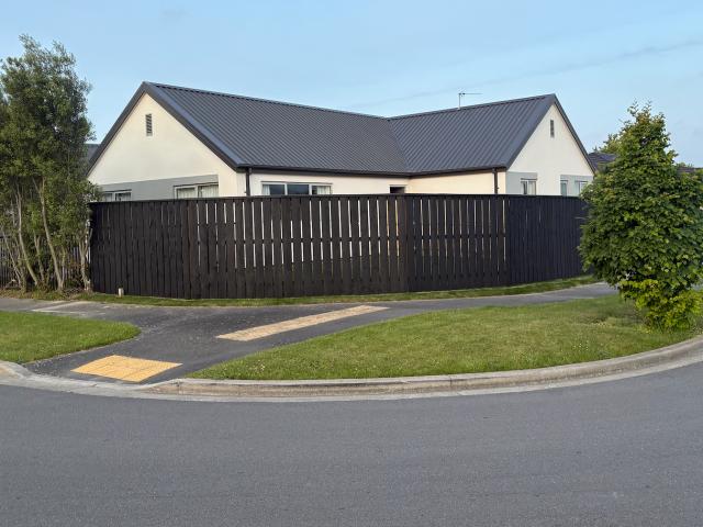 House for rent in Chaslands, Canterbury