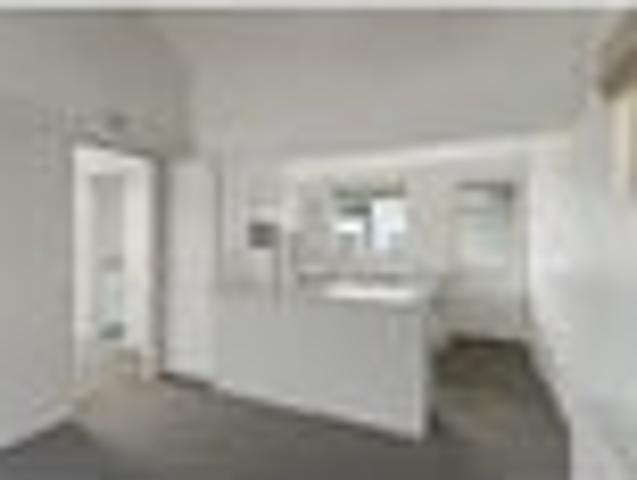 Townhouse for sale in Canterbury