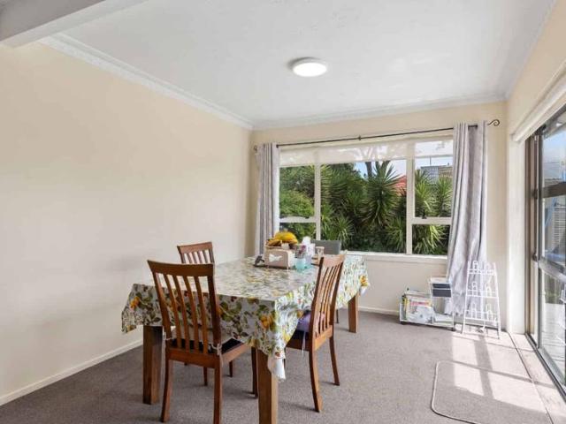 House for rent in Chaslands, Canterbury