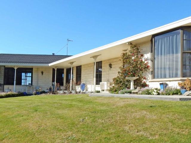 House for rent in Otakou