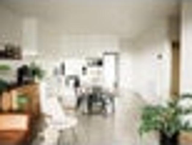 Apartment for sale in Point England, Oroua County