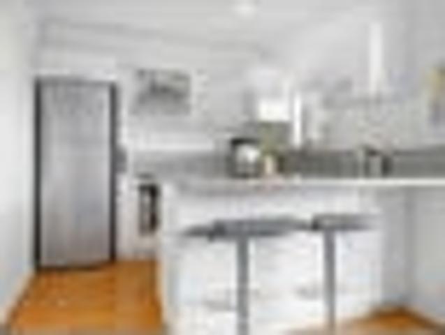 Apartment for sale in Heathcote, Canterbury