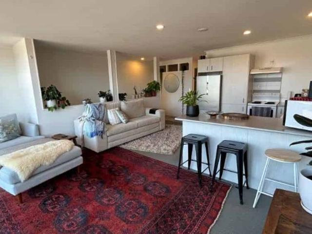 Apartment for rent in Papamoa Beach East, Papamoa