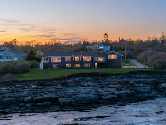House for sale in Cape Elizabeth, Maine