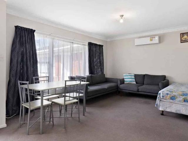 Apartment for rent in Mount Wellington, Oroua County