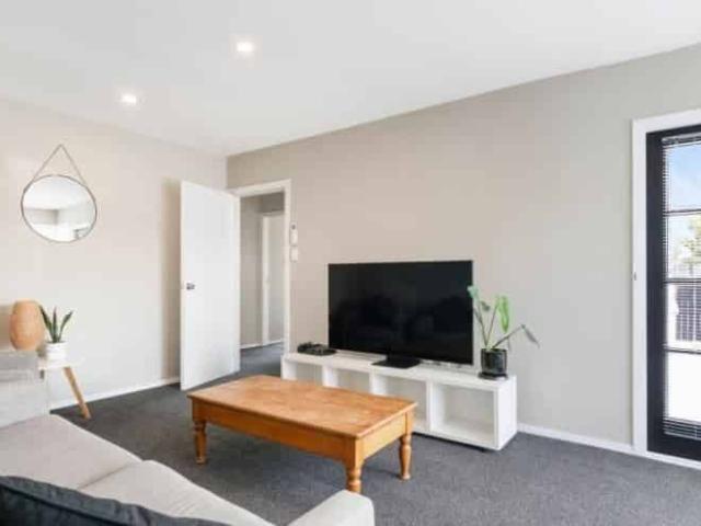 House for rent in Chaslands, Canterbury
