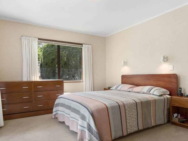 Townhouse for rent in Oranga, Maungakiekie-Tāmaki
