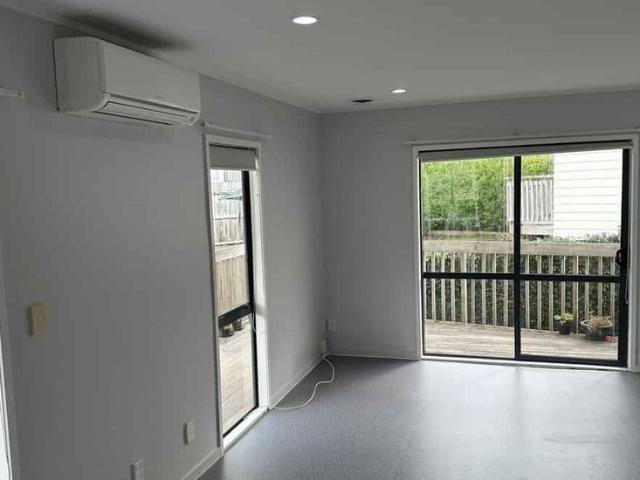House for rent in Massey, Henderson-Massey